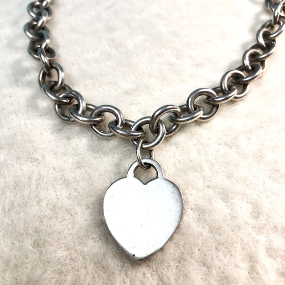 TIFFANY & CO Heart Tag Charm Necklace - Picture 4 of 4